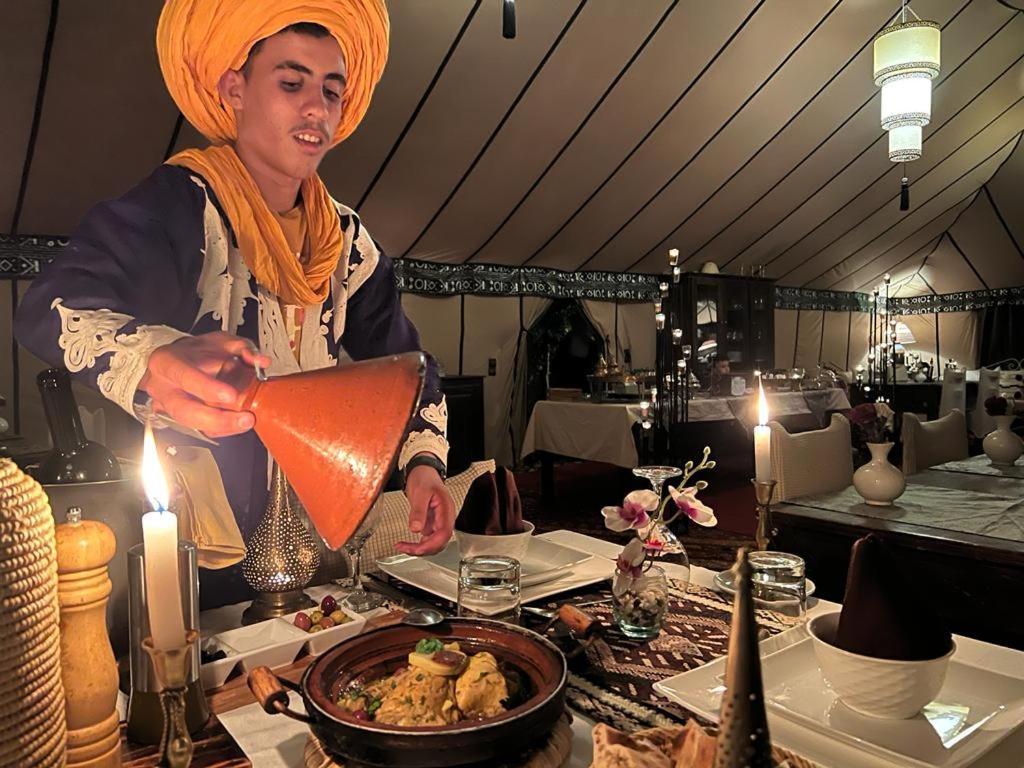 Merzouga luxury sahara camp Exterior foto