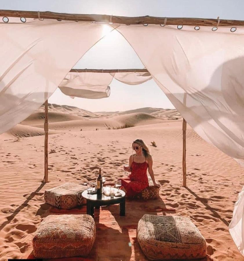 Merzouga luxury sahara camp Exterior foto